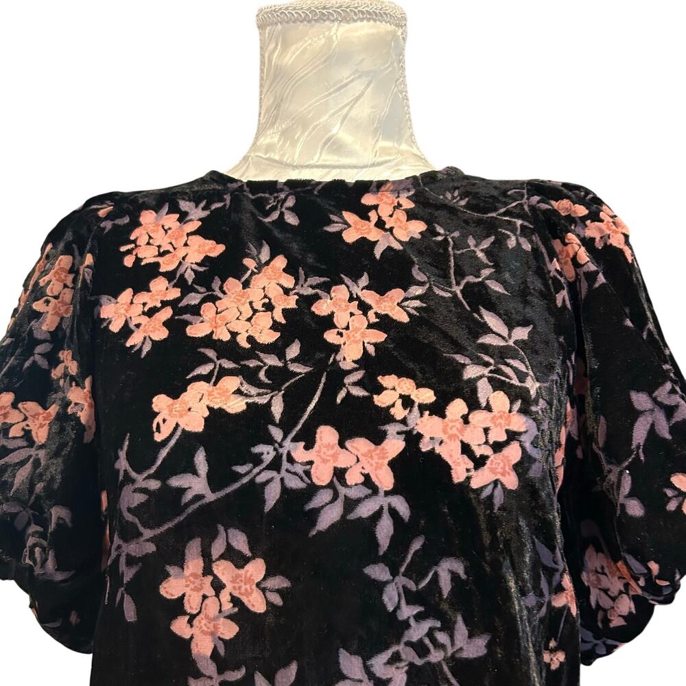 Black Floral Burnout Velvet Top Sheer Panel Flutter Sleeve Dark Romantic S - Picture 6 of 16